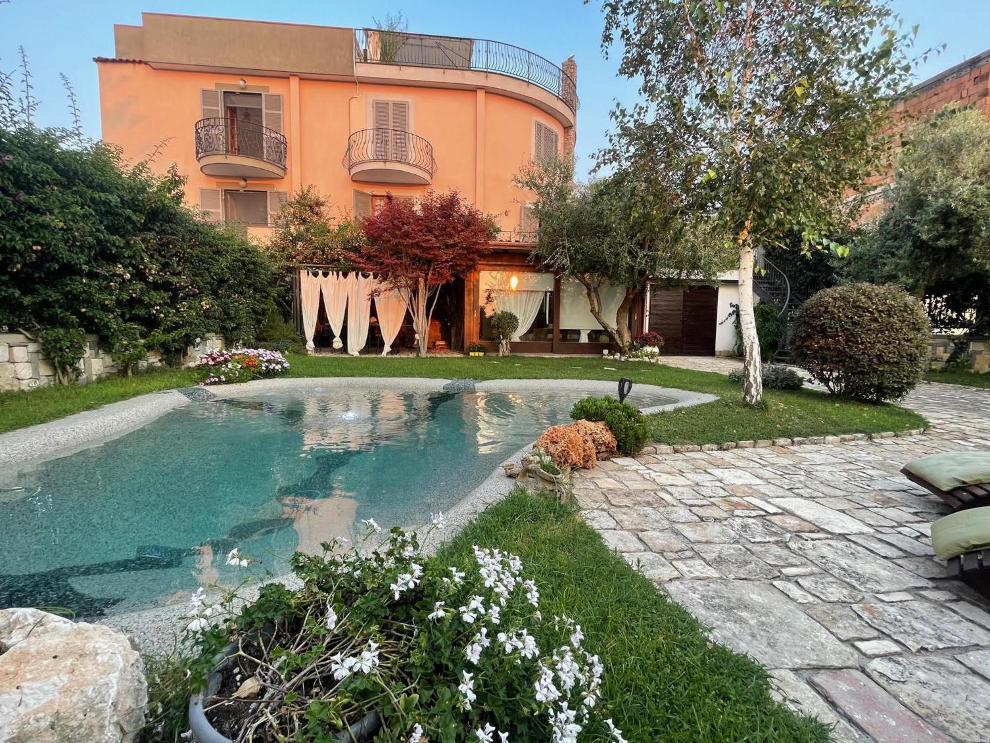 Domus Parva - Villa Con Bio-Piscina, Spa Privata E Appartamenti Panoramici 바콜리 외부 사진