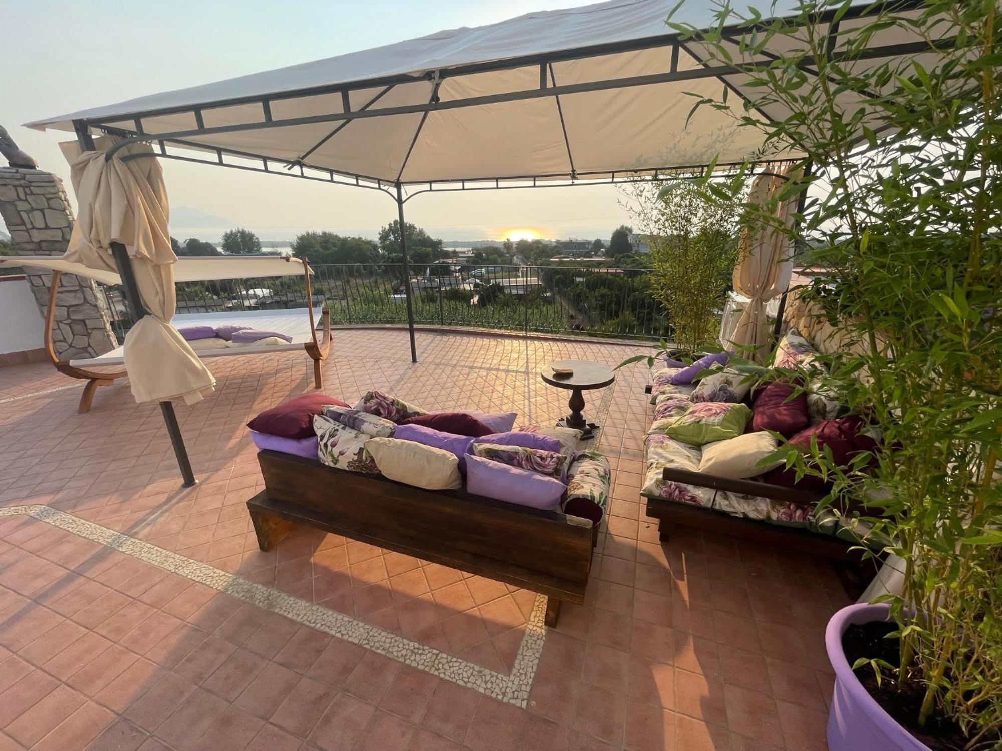 Domus Parva - Villa Con Bio-Piscina, Spa Privata E Appartamenti Panoramici 바콜리 외부 사진