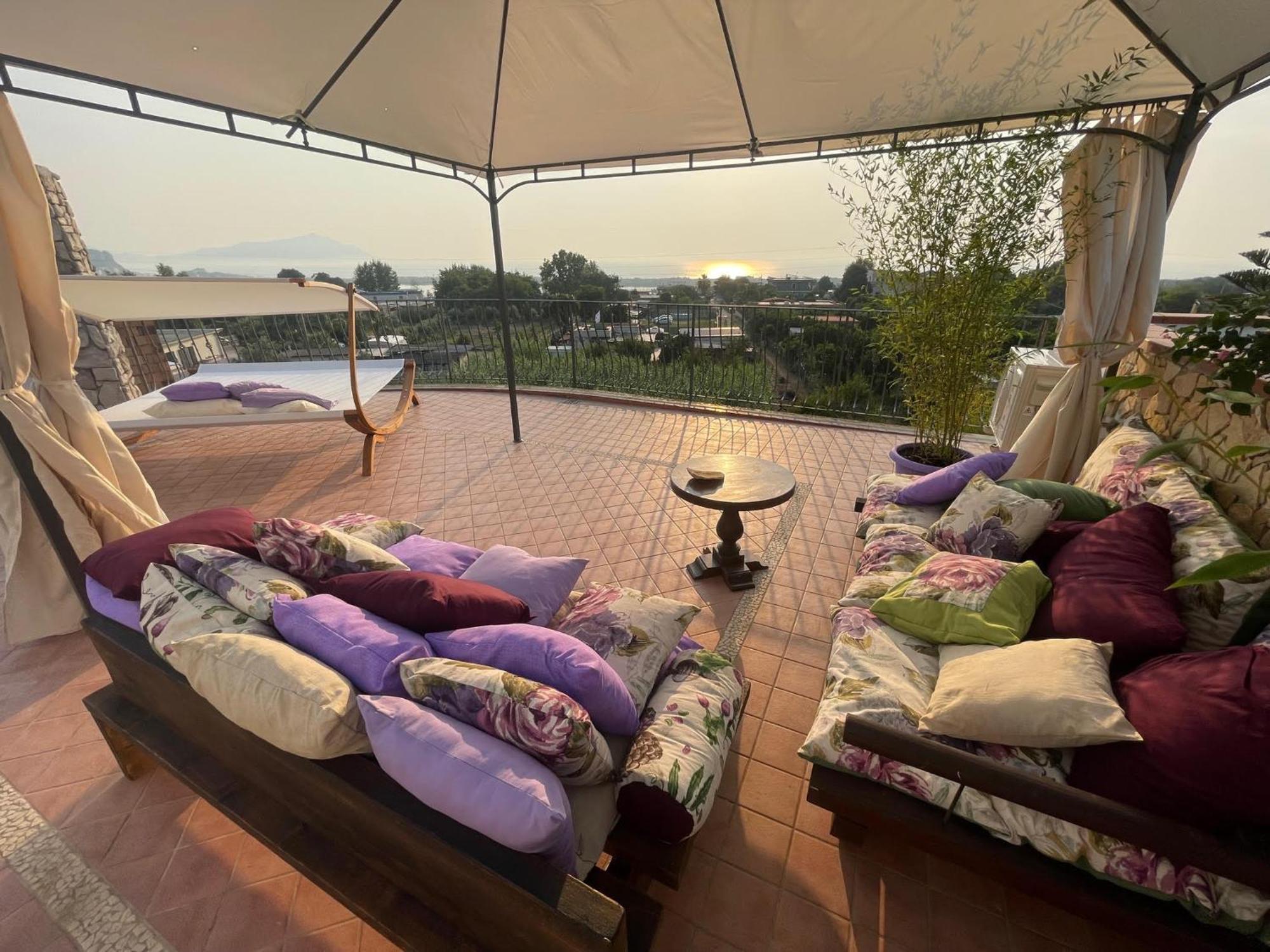 Domus Parva - Villa Con Bio-Piscina, Spa Privata E Appartamenti Panoramici 바콜리 외부 사진